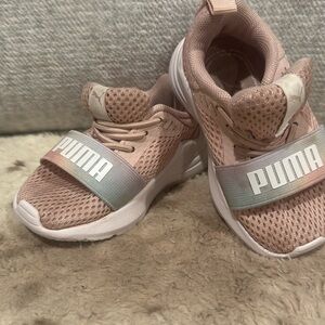 Puma Toddler Sz 5C (US)